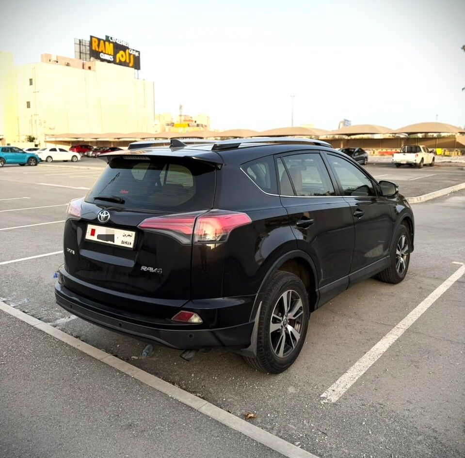 Zinj, Vehicles, Cars & Trucks , BHD 5900,  TOYOTA RAV 4,  2016,  Automatic,  139650 KM,  TOYOTA RAV4  | ZERO ACCIDENT | EXCELLENT CONDITION