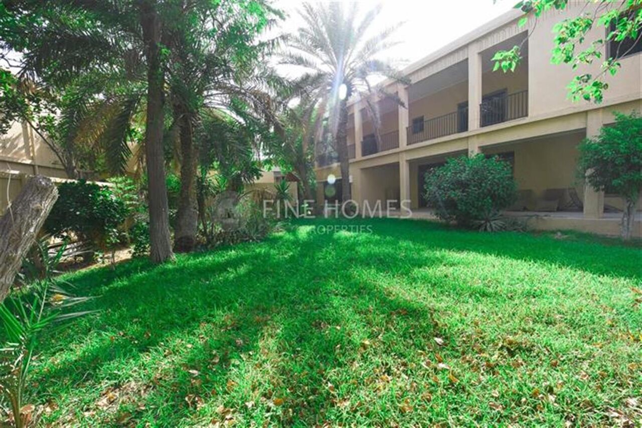 Jannusan, Villas, BHD 800,  Huge Backyard! Ultra Spacious! Private Garden!