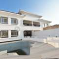 BHD 600,  Large Private Villa With Pool! Prime Location!