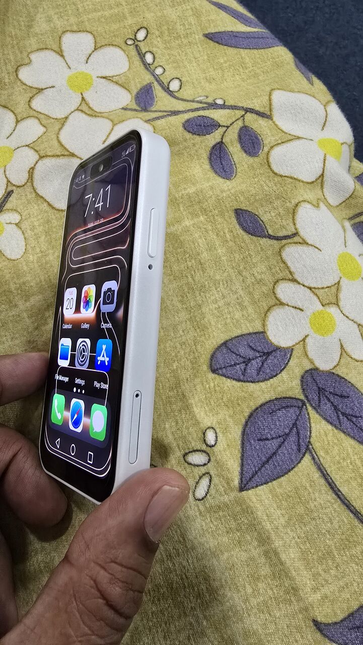 Dammam, Mobile Phones, SAR 300,  Mini Android Phone 17Pro Display 4.5 Inch RAM 4GB Stroage 64GB