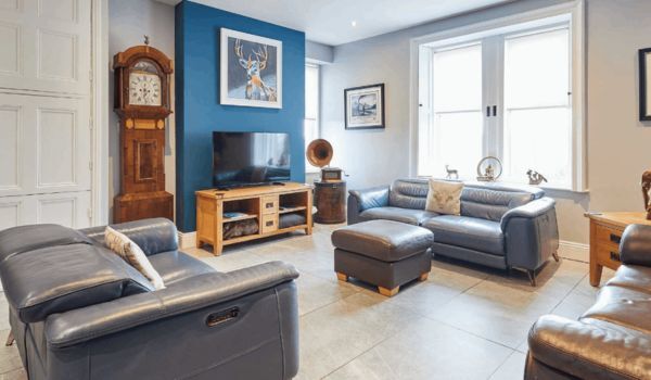 London, Business, Victorian Holiday Cottage North East England &ndash; A Charming Countryside Escape