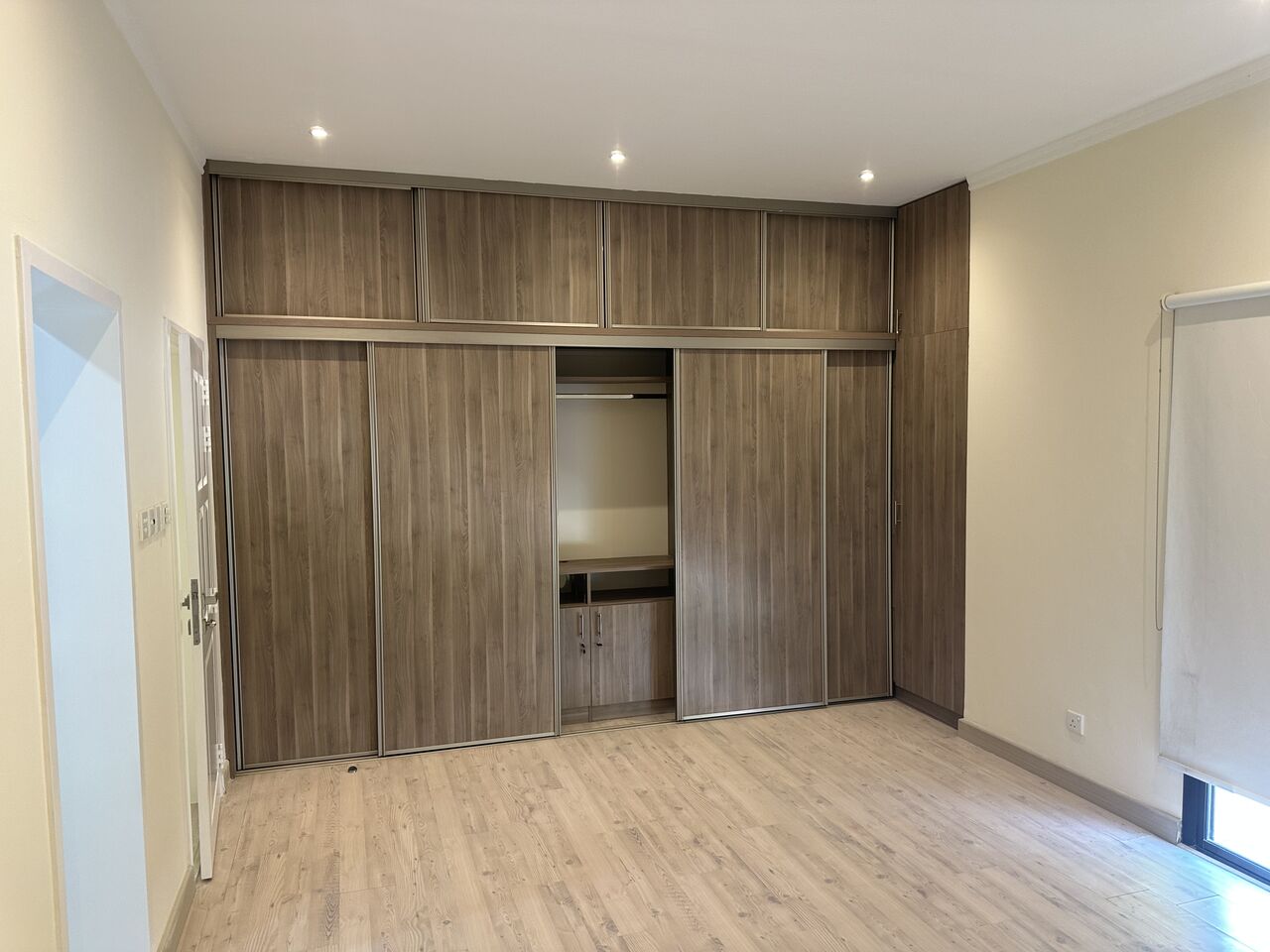 Sanad, Villas, BHD 600,  Furnished,  1200 Sq. Meter,  Luxurious Semifurnished Villa For Rent