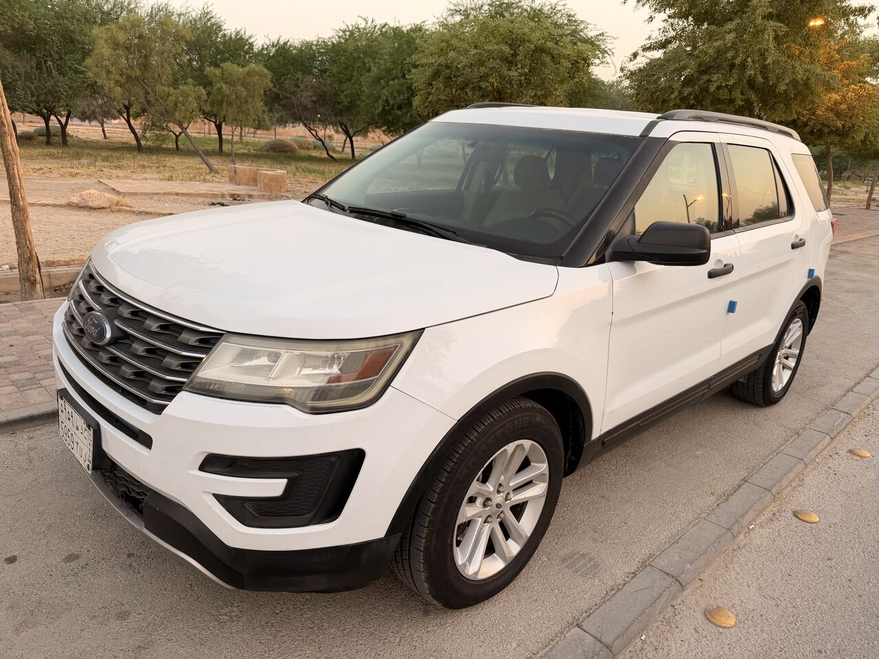 Riyadh, Vehicles, Cars & Trucks , SAR 45000,  Ford Explorer,  2016,  Automatic,  311000 KM,  Very Neat And Clean Well Maintained