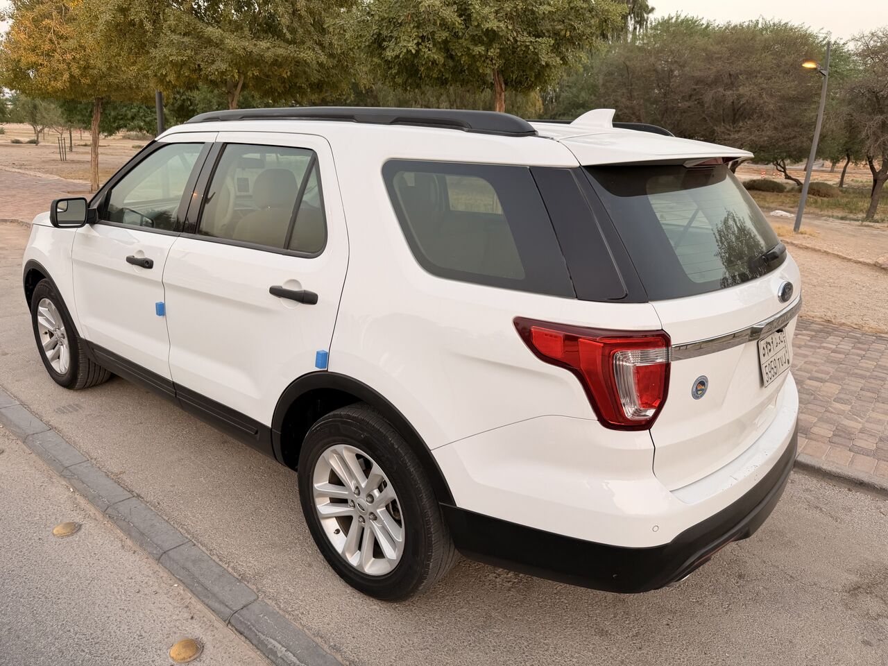 Riyadh, Vehicles, Cars & Trucks , SAR 45000,  Ford Explorer,  2016,  Automatic,  311000 KM,  Very Neat And Clean Well Maintained