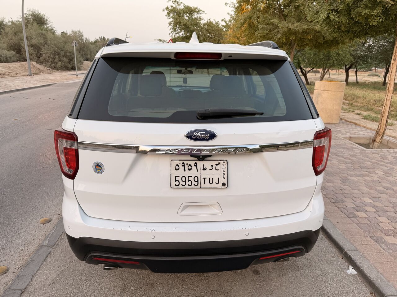 Riyadh, Vehicles, Cars & Trucks , SAR 45000,  Ford Explorer,  2016,  Automatic,  311000 KM,  Very Neat And Clean Well Maintained