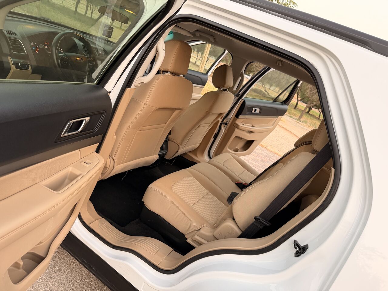 Riyadh, Vehicles, Cars & Trucks , SAR 45000,  Ford Explorer,  2016,  Automatic,  311000 KM,  Very Neat And Clean Well Maintained