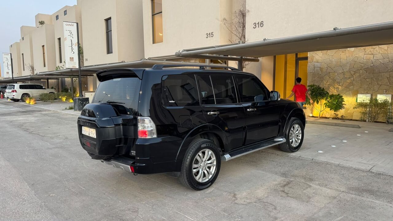 Al Malaz, Vehicles, Cars & Trucks , SAR 45000,  Mitsubishi Pajero,  2016,  Automatic,  172000 KM,