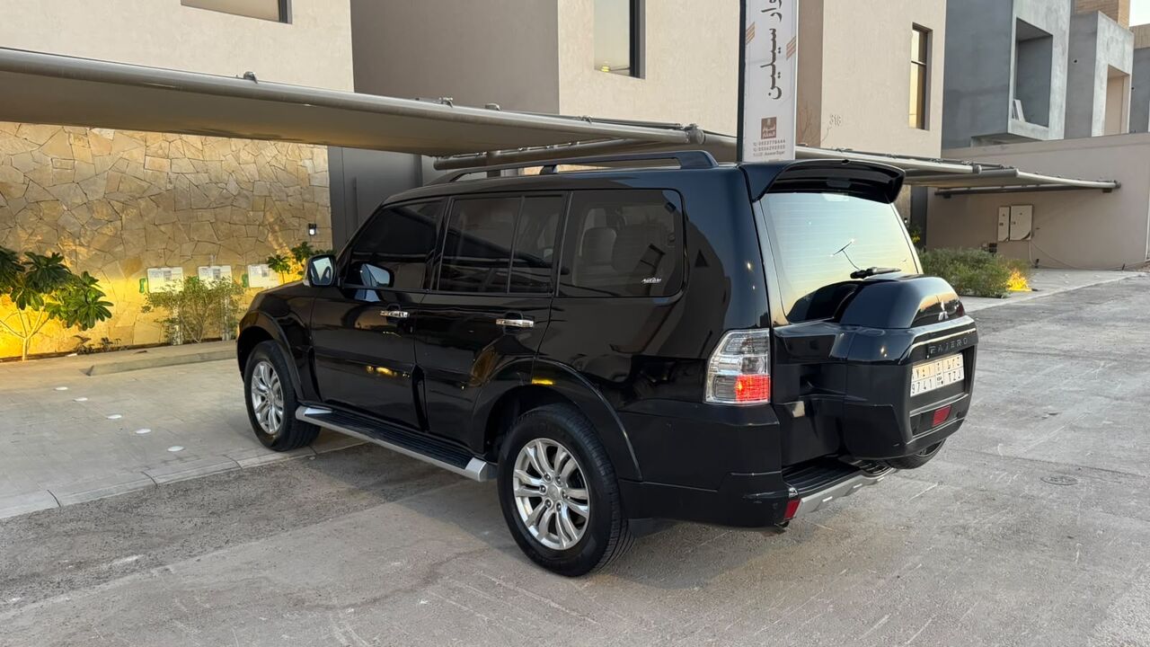 Al Malaz, Vehicles, Cars & Trucks , SAR 45000,  Mitsubishi Pajero,  2016,  Automatic,  172000 KM,