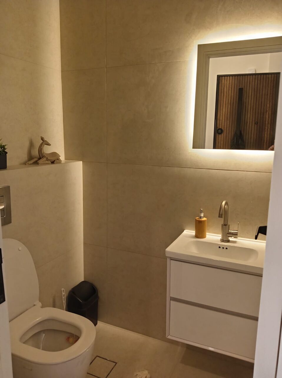 Amman, Apartments, Flats, Houses & Villas, JOD 16000/year,  Furnished,  Luxury Furnished Apartment For Rent In Al-Lwaibdeh