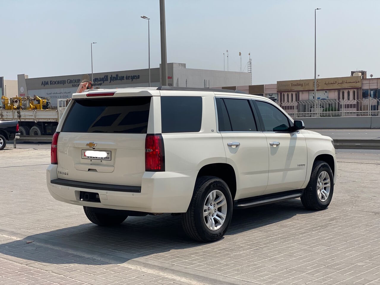 Manama, Vehicles, Cars & Trucks , BHD 6200,  Chevrolet Tahoe,  2015,  Automatic,  289900 KM,    (White)