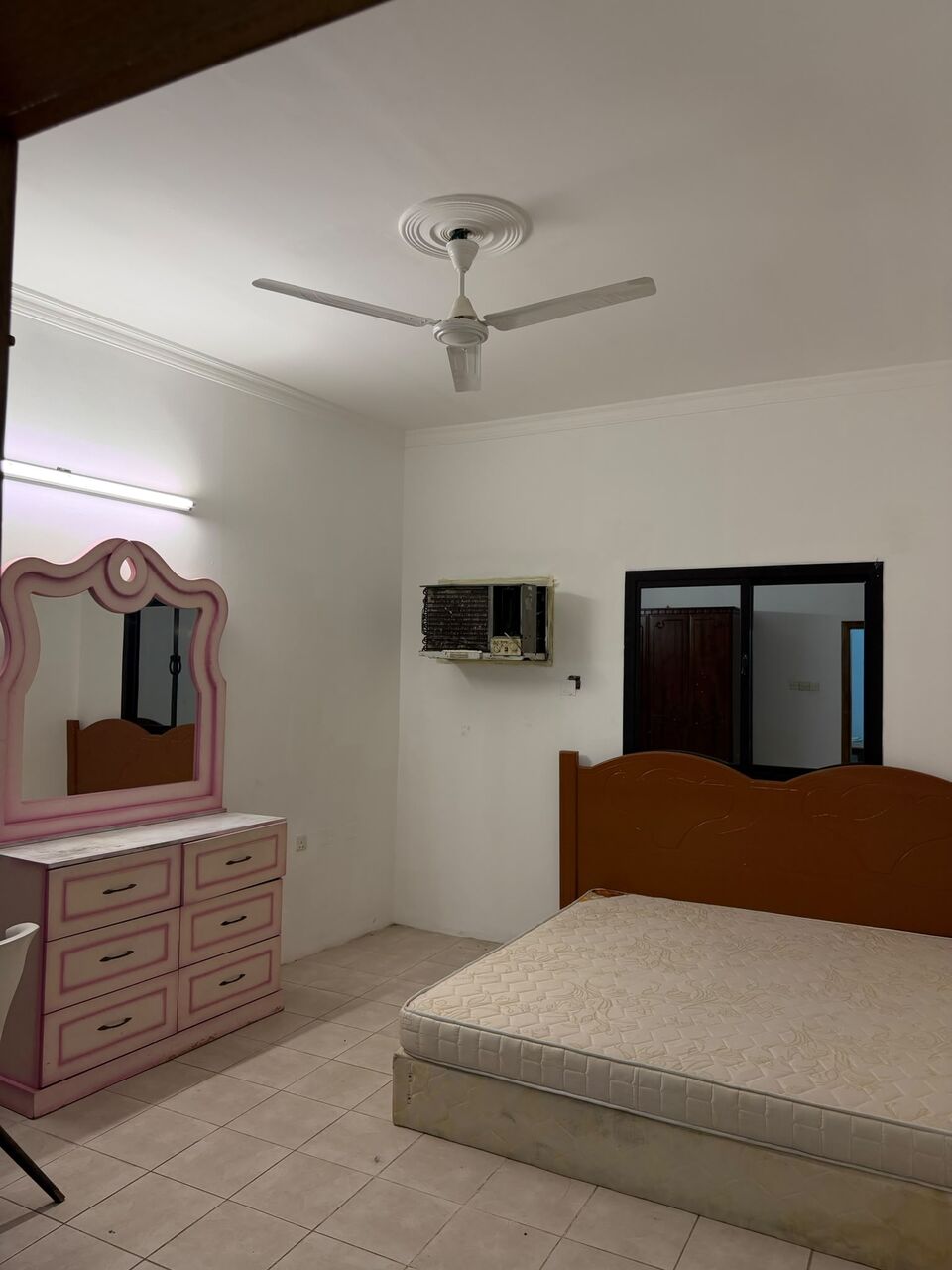 Hoora, Apartments, Flats, Houses & Villas, BHD 200/month,  Furnished,  1 BR,  FULLY FURNISHED 1 BHK FLAT FOR RENT WITH EWA