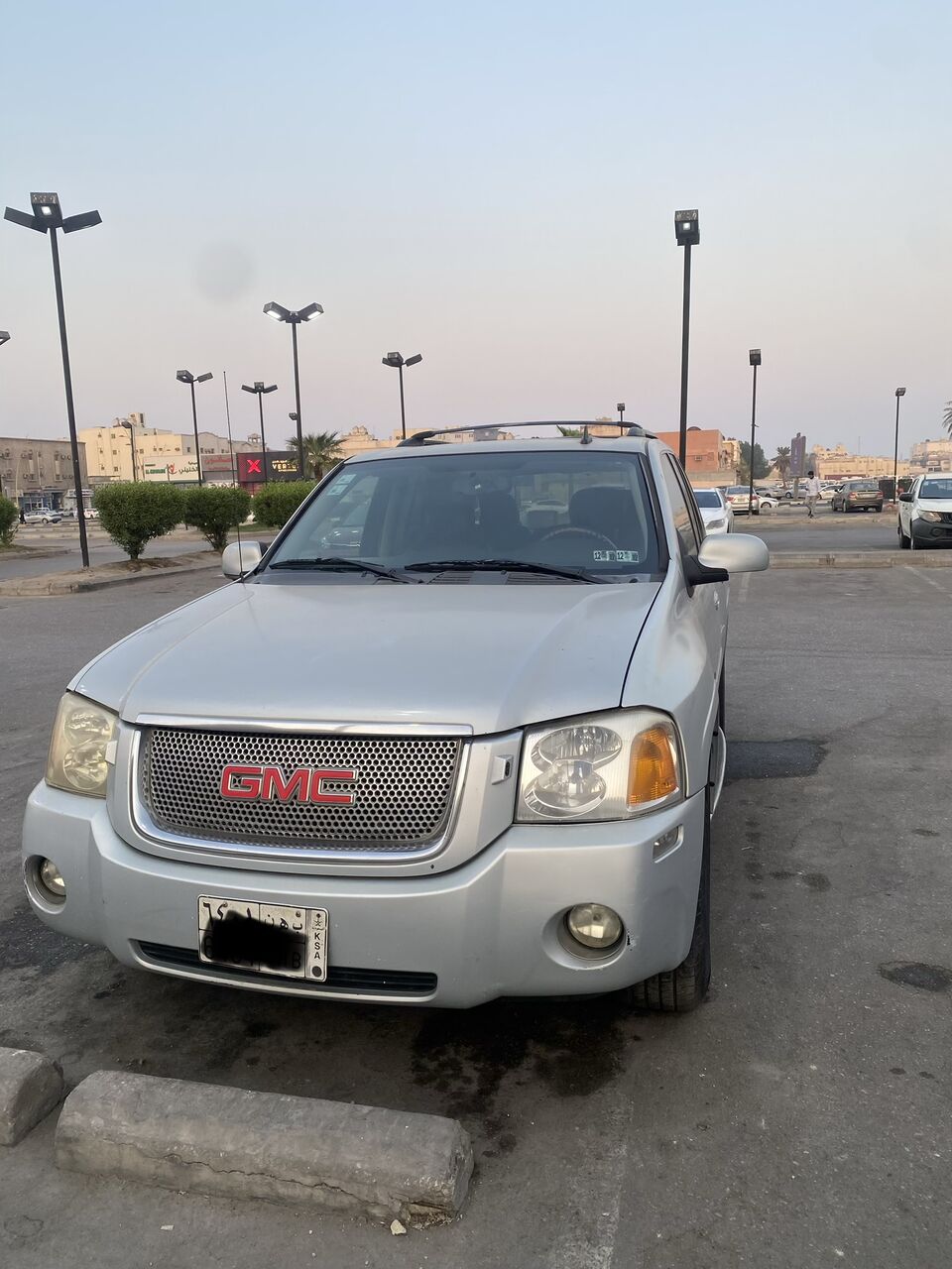 Jubail, Vehicles, Cars & Trucks , SAR 2700,  Gmc Envoy,  2005,  Automatic,  2450009 KM,   For Rent.