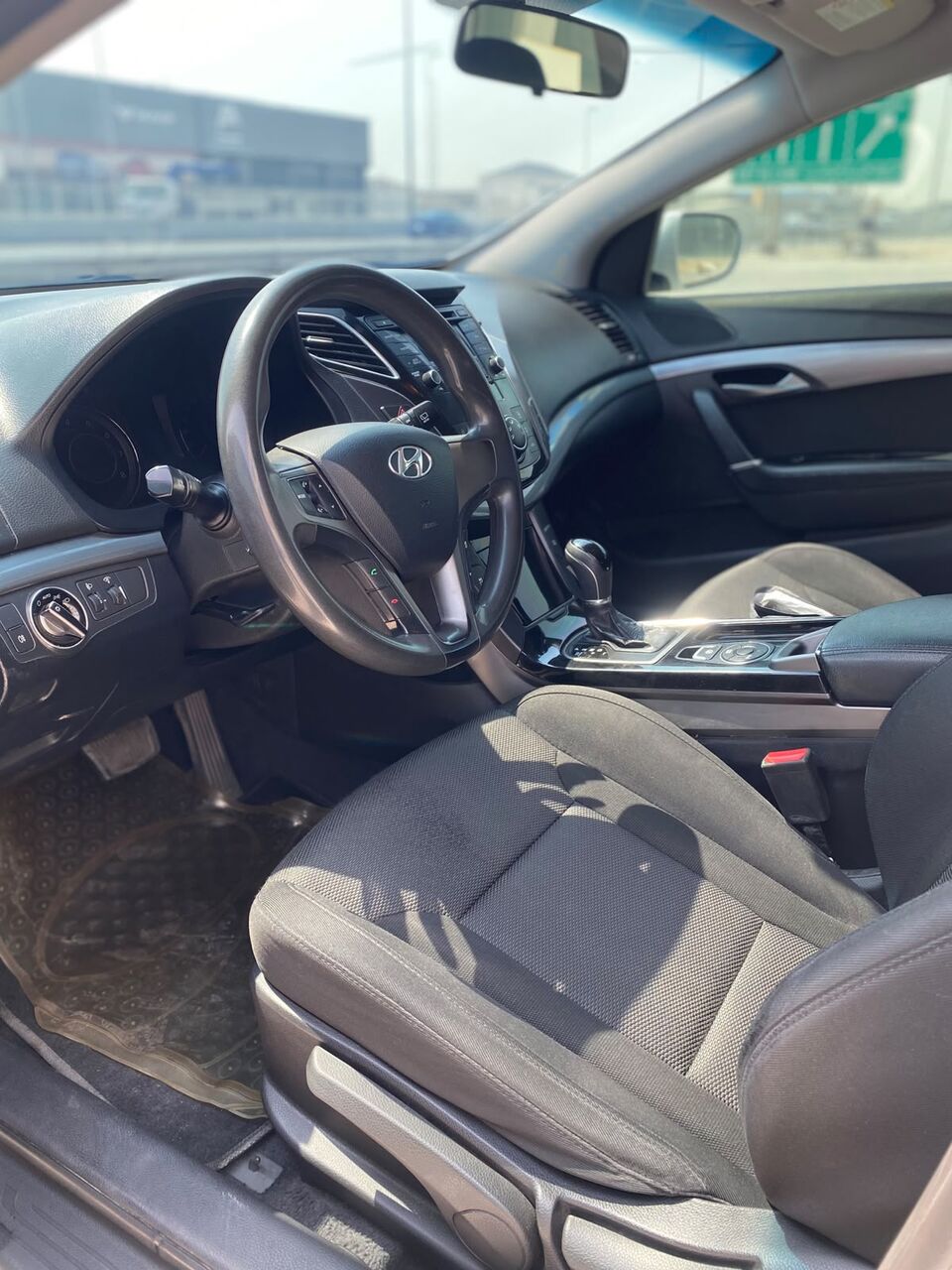 Manama, Vehicles, Cars & Trucks , BHD 3000,  Hyundai I-40,  2018,  Automatic,  244900 KM,   /  (White)