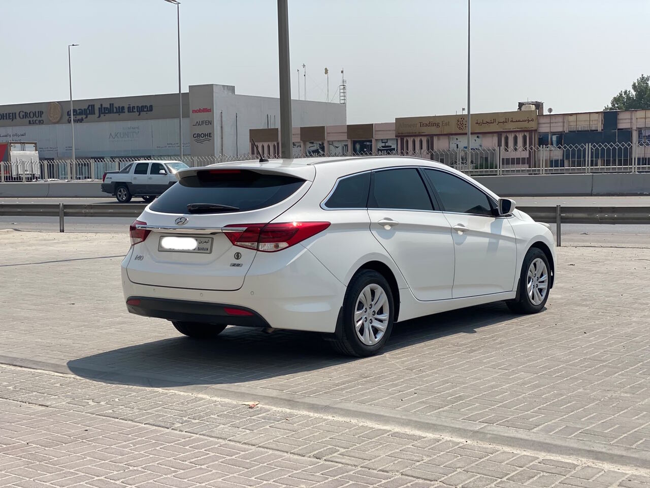 Manama, Vehicles, Cars & Trucks , BHD 3000,  Hyundai I-40,  2018,  Automatic,  244900 KM,   /  (White)