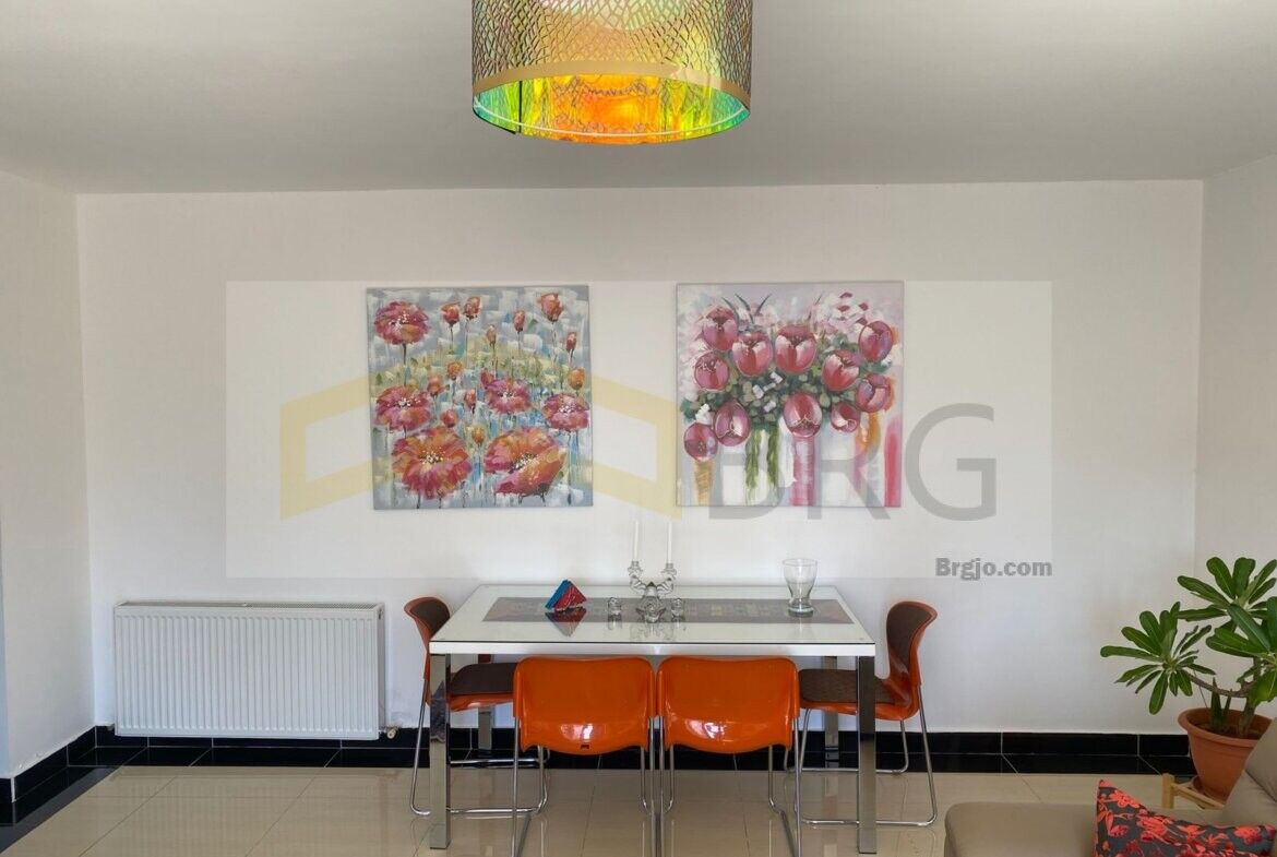 Abdoun, Apts/Flats Wanted, JOD 12000/year,  Furnished,  2 BR,  Charming Ground-Floor Apartment With A Beautiful Garden In Abdoun 🌿🏡
