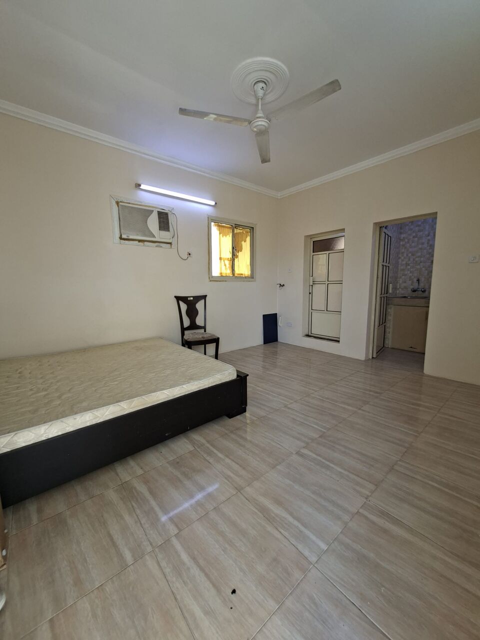 Gudaibiya, Apartments, Flats, Houses & Villas, BHD 140/month,  Semi Furnished Studio Flat For Rent In Gudaibiya (including Electricity)