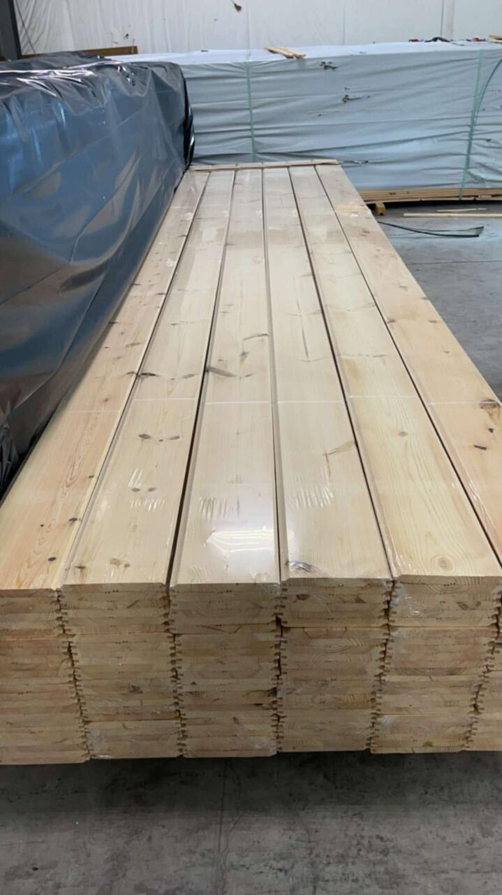 Auckland, Furniture, NZD 50,  Natural Pine Wood Building Material- Customized Pine Timber /lumber/log Wood