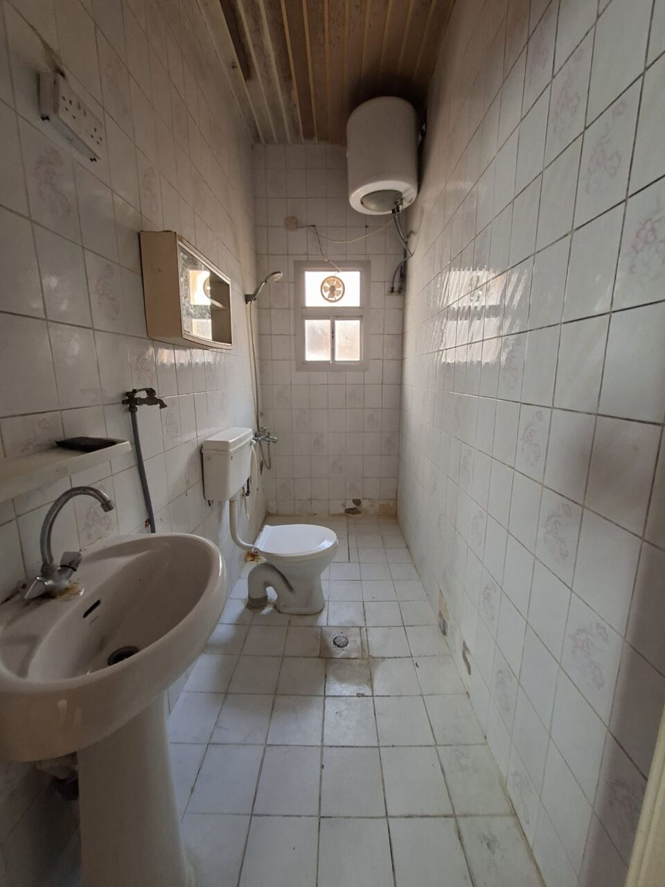 Ras Rumman, Apartments, Flats, Houses & Villas, BHD 160/month,  2 BR,  Semi Furnished 2 Bedroom 1 Bathroom Flat For Rent In Rasuruman ( Inc Ewa)