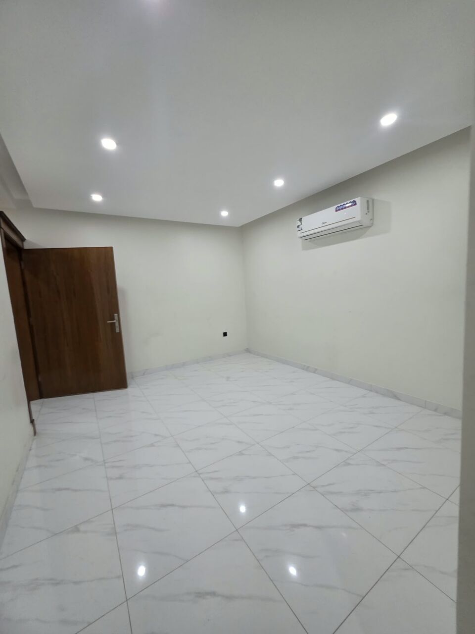 Khobar, Apartments, Flats, Houses & Villas, SAR 26000/year,  2 BR,  New Luxury 2 Bedrooms, A Hall, 2 Bathrooms, A Kitchen,with Air Conditioners And Elevator,p