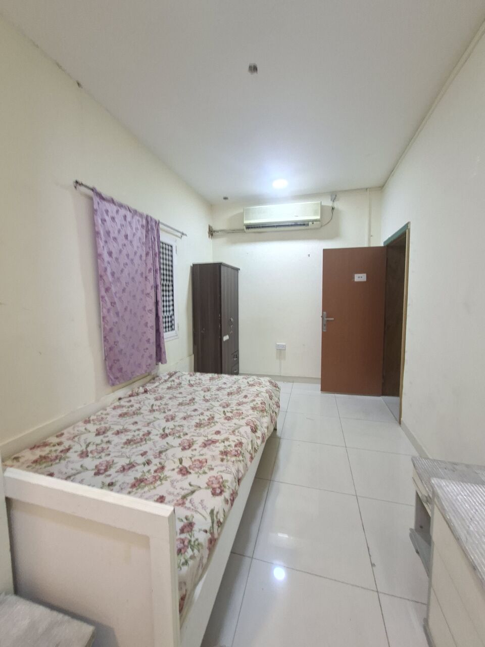 Hoora, Apartments, Flats, Houses & Villas, BHD 130/month,  Studio,  Semi Furnished Studio Flat With Ewa In Hoora,Lift,Neat & Clean Flat@ 35547951