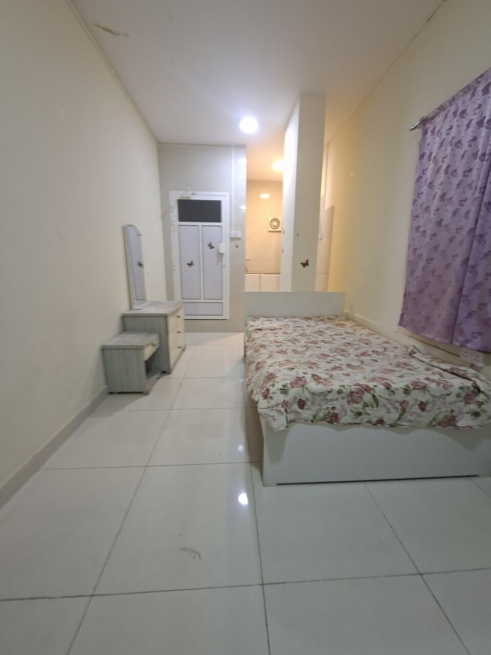 Hoora, Apartments, Flats, Houses & Villas, BHD 130/month,  Studio,  Semi Furnished Studio Flat With Ewa In Hoora,Lift,Neat & Clean Flat@ 35547951