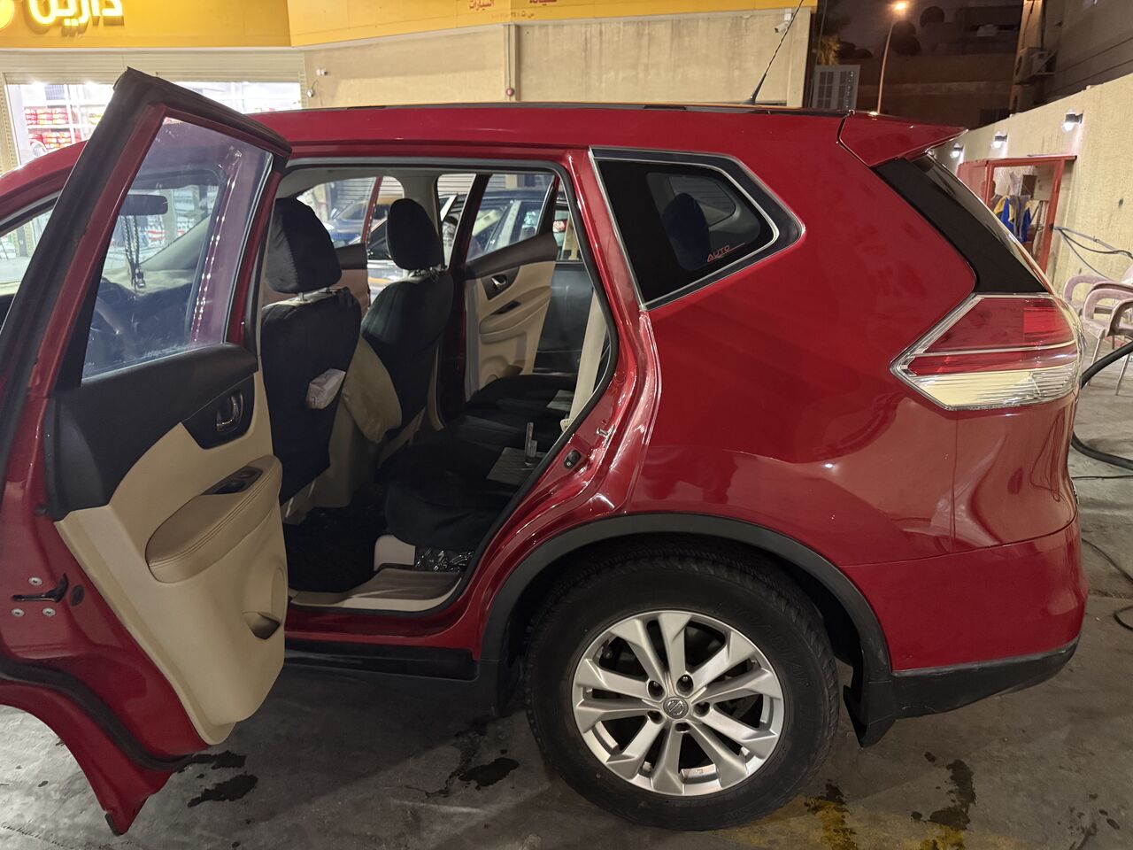 Al Murabba, Vehicles, Cars & Trucks , SAR 40000,  Nissan X-Trail,  2016,  Automatic,  160000 KM,    | Premium SUV With Refined Custom Enhancements