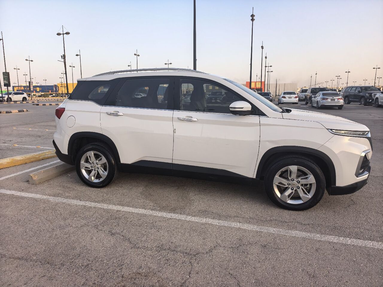 Riyadh, Vehicles, Cars & Trucks , SAR 36000,  Chevrolet Captiva,  2021,  Automatic,  125000 KM,    LT For Sale