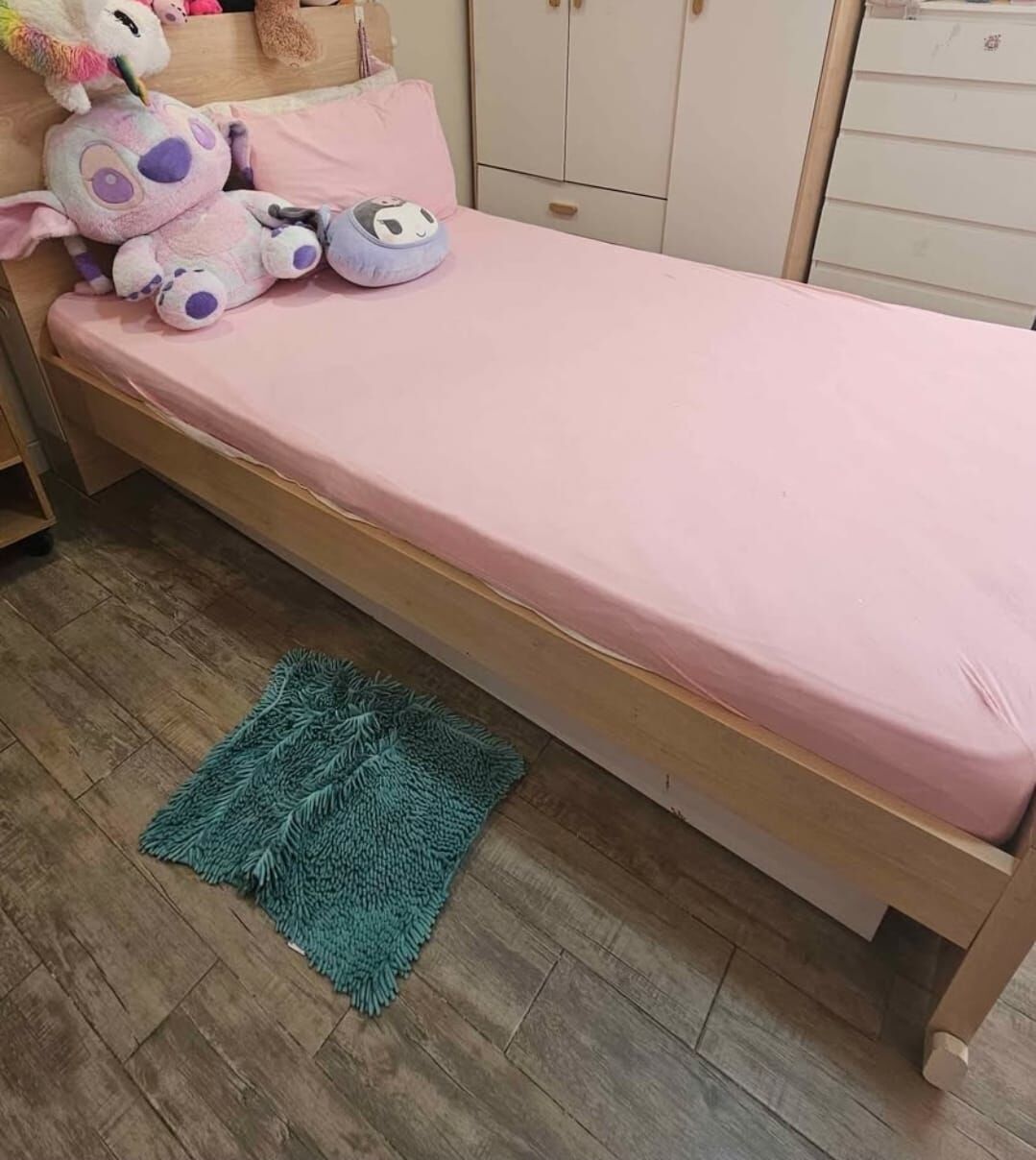 Khobar, Furniture, SAR 500,  120*200 Homecentre Bed For Sale Has Ample Storage Drawers And Underbed Large Storage Drawe