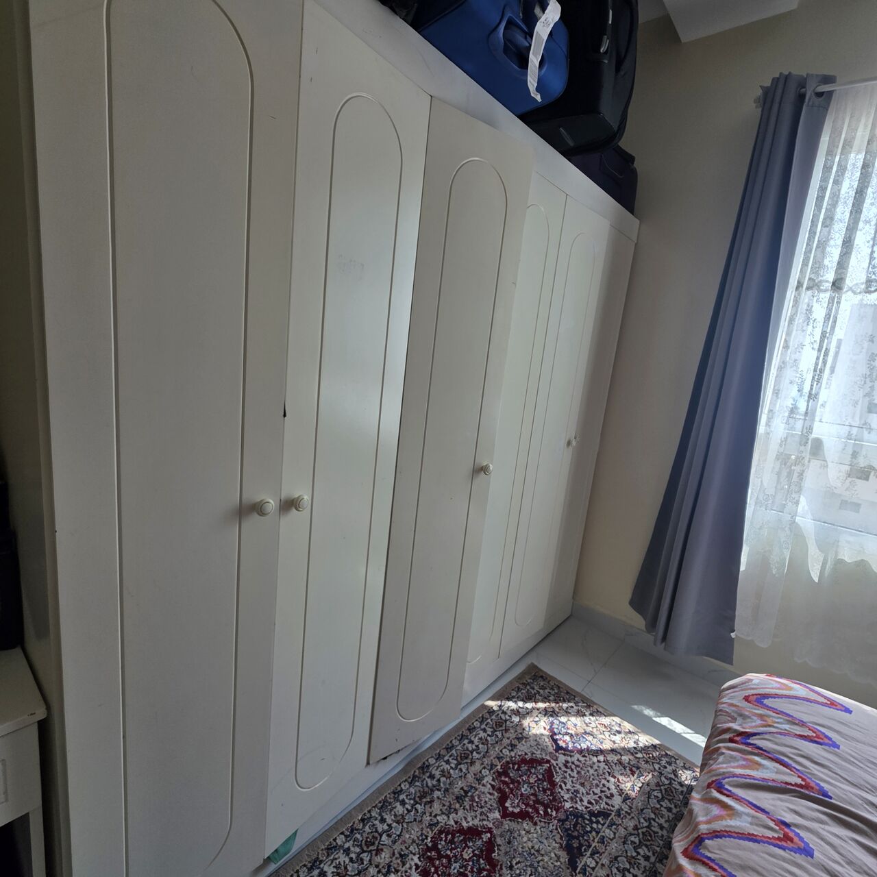 Hidd, Furniture, BHD 100,  White 6 Door Cupboards