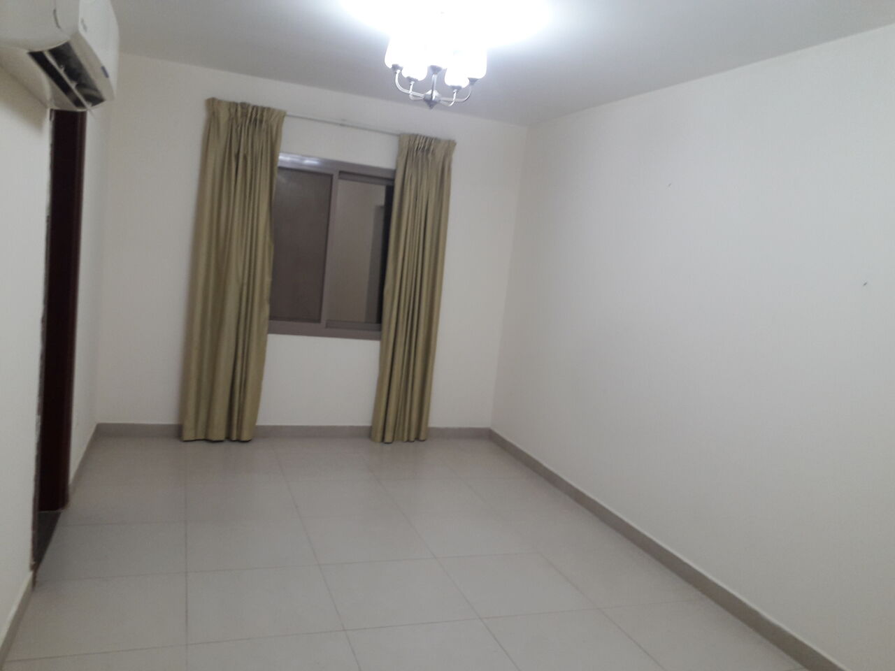 Hidd, Apartments, Flats, Houses & Villas, BHD 220/month,  2 BR,  110 Sq. Meter,  2 Bhk Semi Furnished Flat Available In Hidd Call Aleena