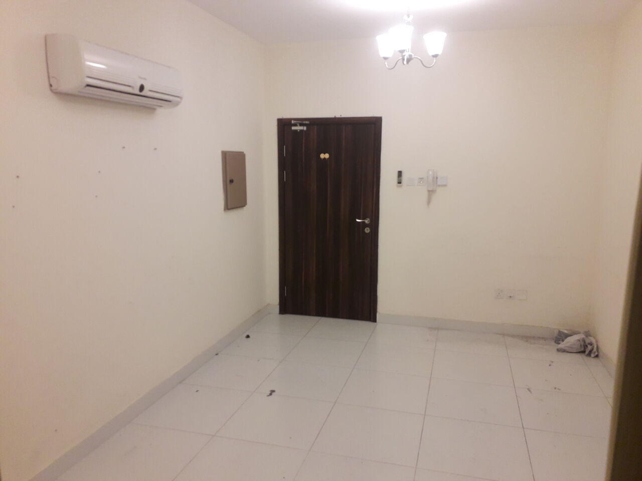 Hidd, Apartments, Flats, Houses & Villas, BHD 220/month,  2 BR,  110 Sq. Meter,  2 Bhk Semi Furnished Flat Available In Hidd Call Aleena