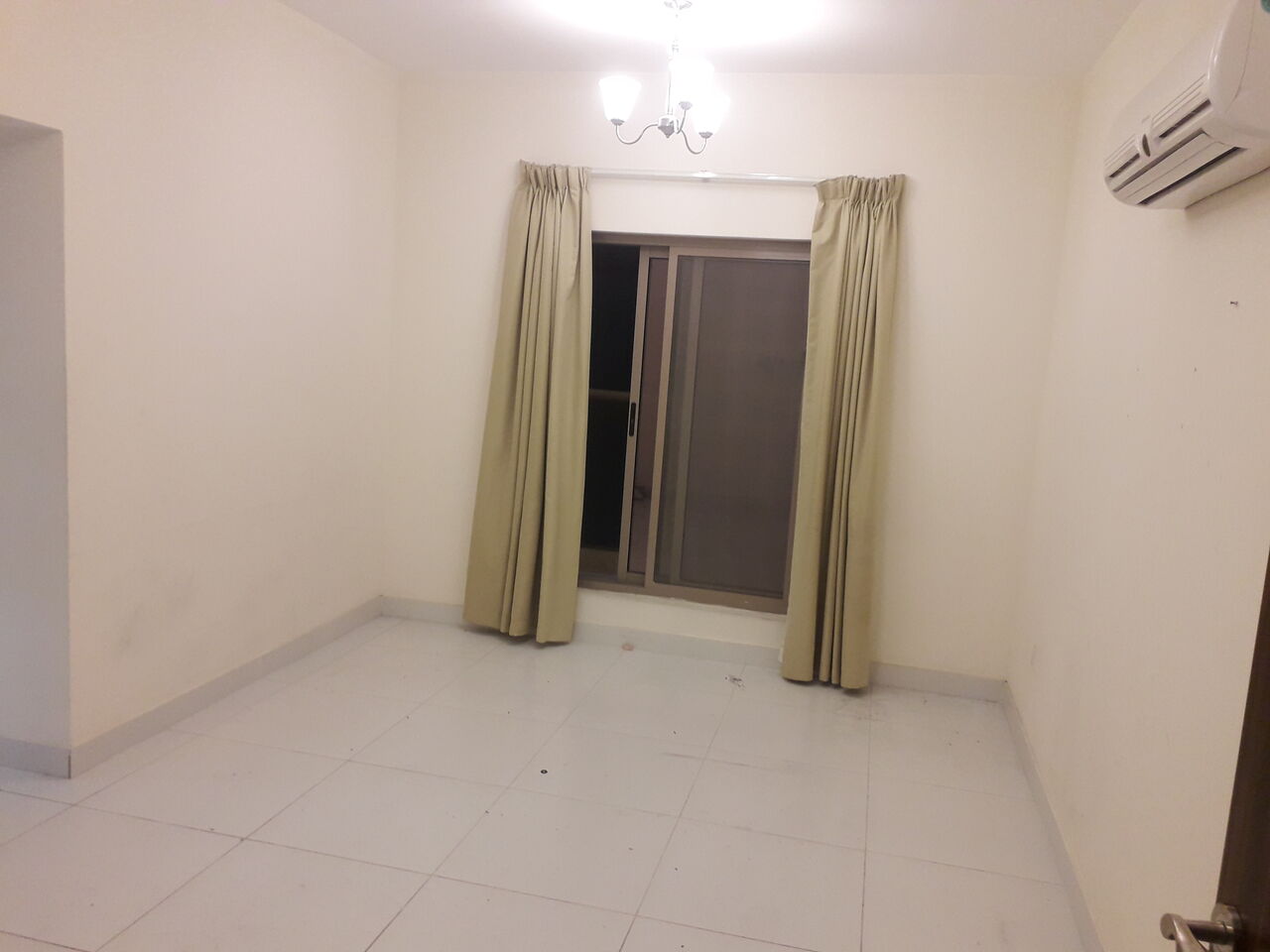 Hidd, Apartments, Flats, Houses & Villas, BHD 220/month,  2 BR,  110 Sq. Meter,  2 Bhk Semi Furnished Flat Available In Hidd Call Aleena