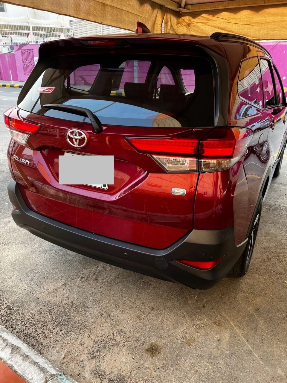 Jeddah, Vehicles, Cars & Trucks , SAR 46500,  Toyota Rush,  2022,  Automatic,  150000 KM,    7-Seater - Red - Excellent Condition In KAUST / Jeddah