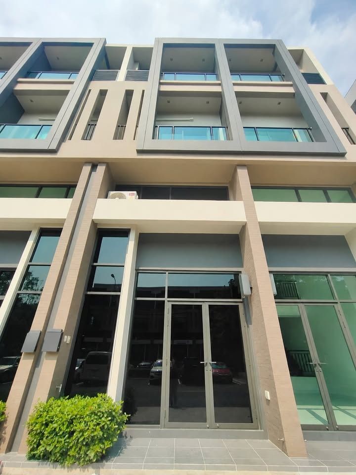 Bangkok, Real Estate For Sale, THB 4990000,  2 BR,  18 Sq. Feet,  ขายโฮมออฟฟิศ 3.5ชั้น โครงการ Workplace เพชรเก