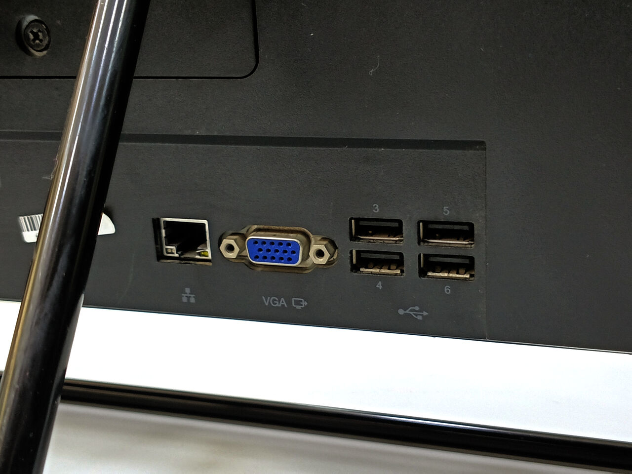 Riffa, Computers, BHD 53,  Lenovo All-in-one Core I7 4th 4GB/256GB SSD 20&rsquo;&rsquo; Display Full HD 53.00BD Only