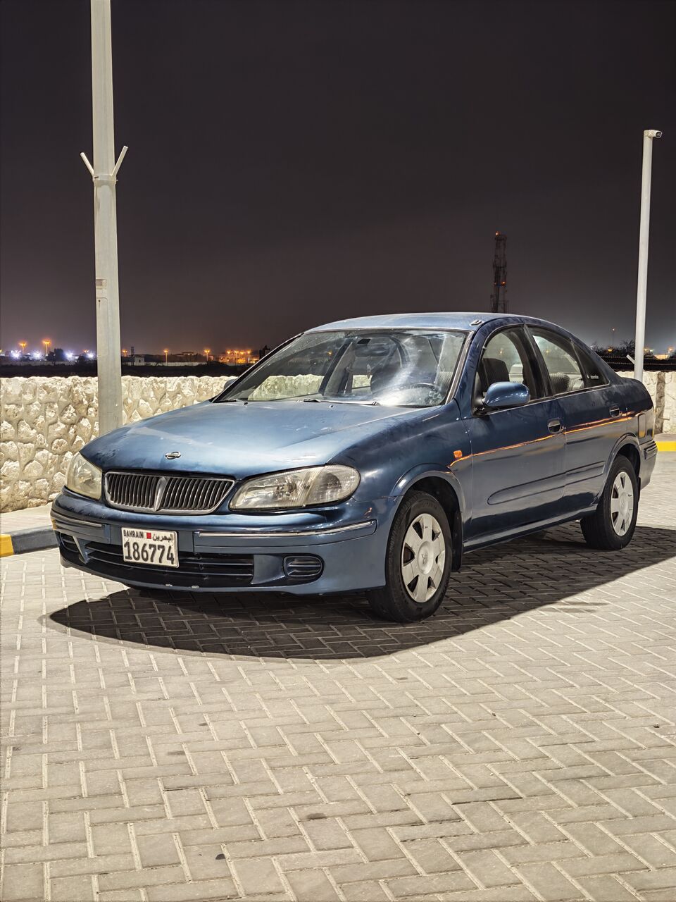 Muharraq, Vehicles, Cars & Trucks , BHD 670,  Nissan Sunny 2001,  2001,  Automatic,  130 KM,  Nissan Sunny Urgent Sell