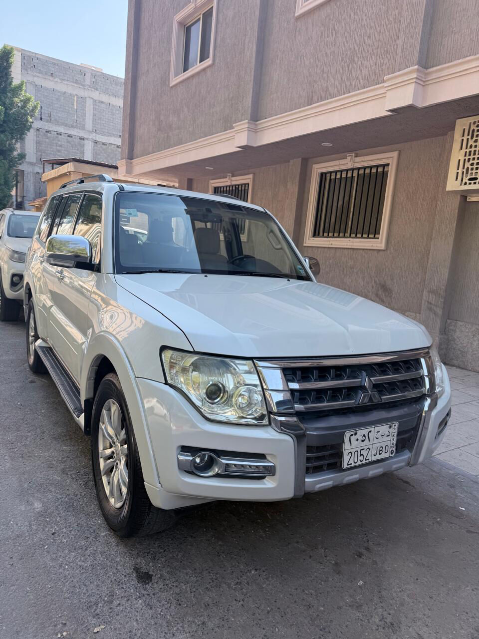 Khobar, Vehicles, Cars & Trucks , SAR 35000,  Mitsubishi Pajero,  2017,  Automatic,  195000 KM,