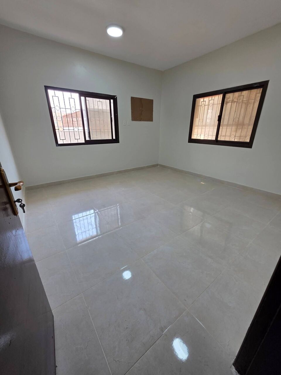 Khobar, Apartments, Flats, Houses & Villas, 4 BR,  FAMILY APARTMENT FOR RENT  Layout: 4 Bedrooms + Living Room + 2 Bathrooms + Kitchen 🏢 Gro