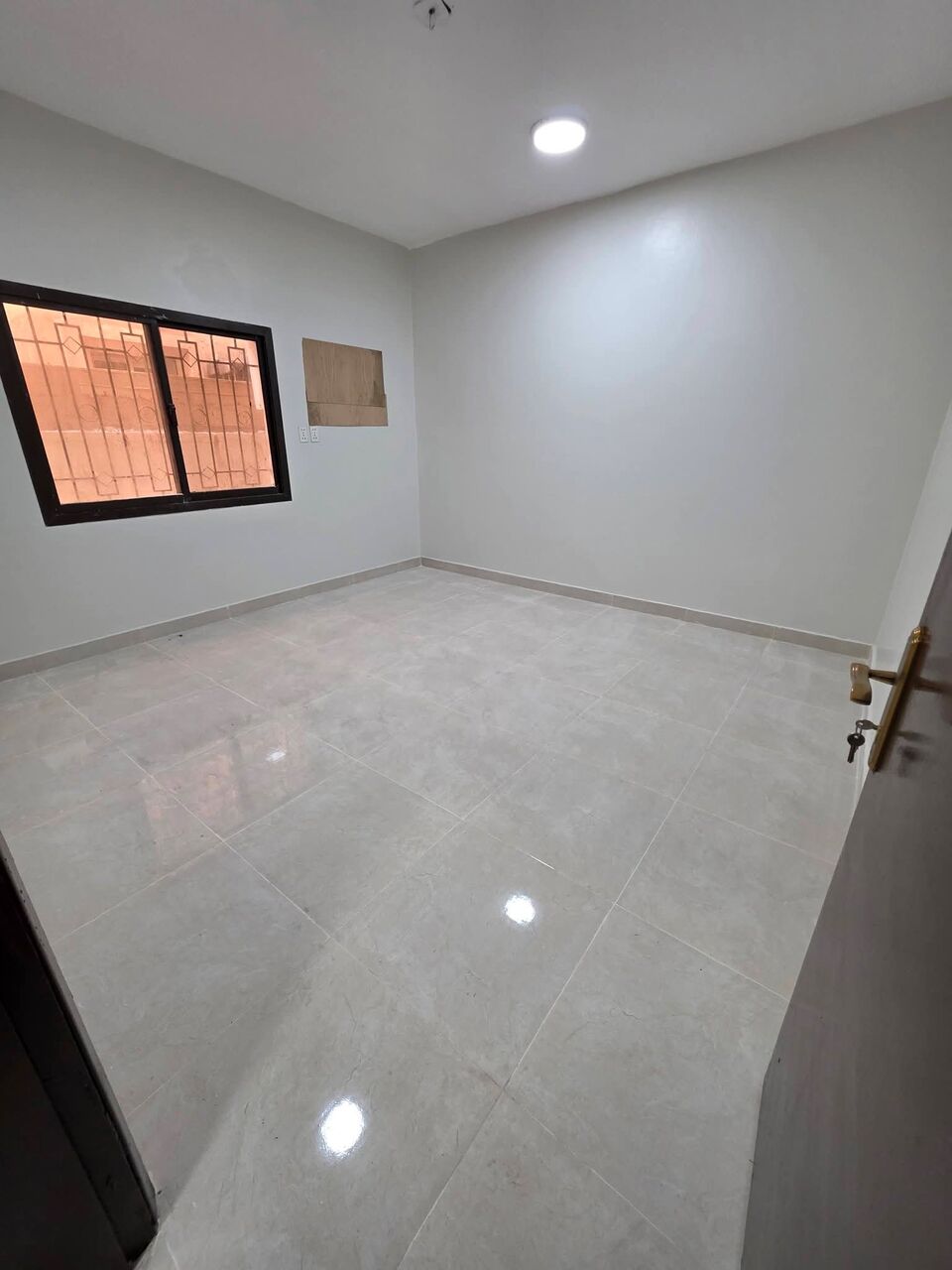 Khobar, Apartments, Flats, Houses & Villas, 4 BR,  FAMILY APARTMENT FOR RENT  Layout: 4 Bedrooms + Living Room + 2 Bathrooms + Kitchen 🏢 Gro