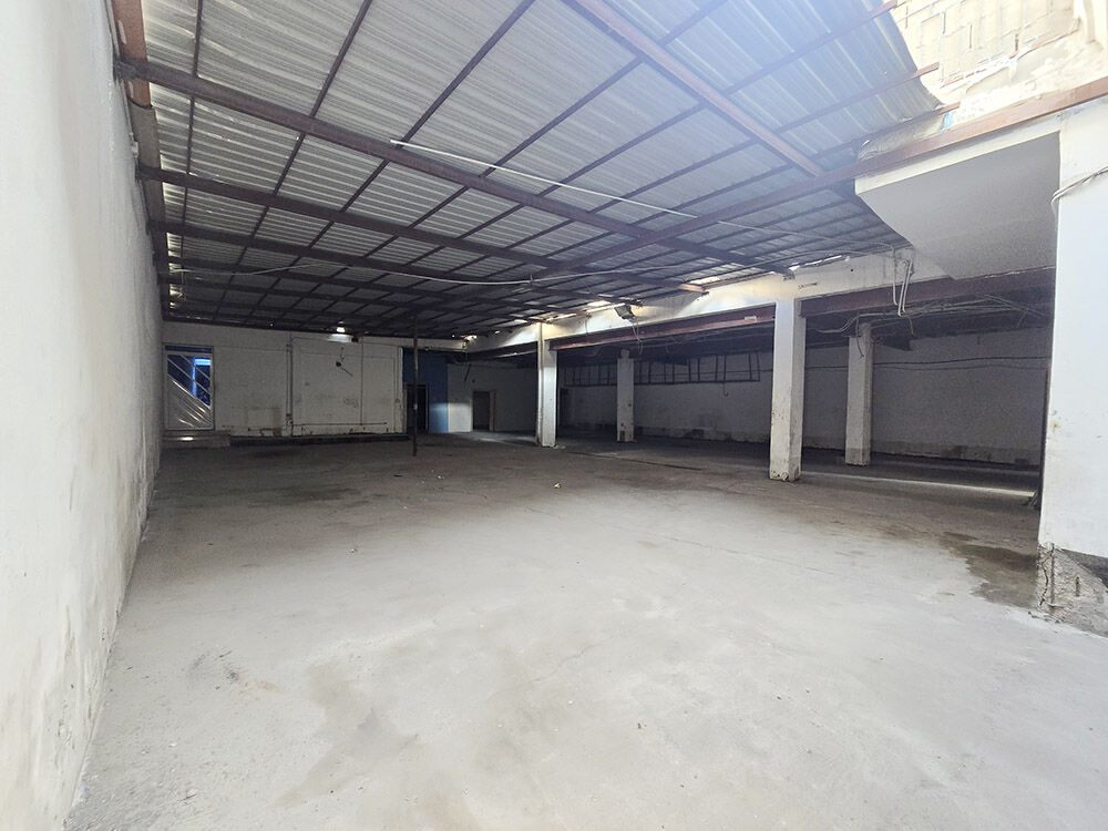 Tubli, Factories, BHD 850,  350 Sq. Meter,  Workshop With Ready Showroom For Rent In Tubli