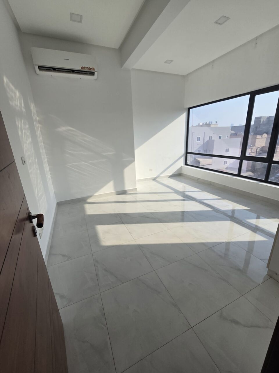 Arad, Apartments, Flats, Houses & Villas, BHD 260,  3 BR,  Amazing Flat For Rent In Arad With AC
