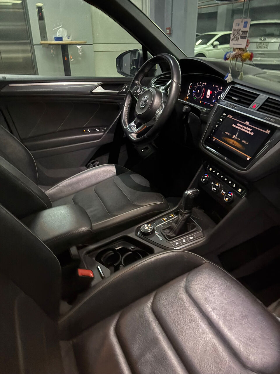 Riyadh, Vehicles, Cars & Trucks , SAR 75000,  Volkswagen Tiguan SE R-Line,  2019,  Automatic,  79000 KM,  Tiguan Rline  Low Mileage
