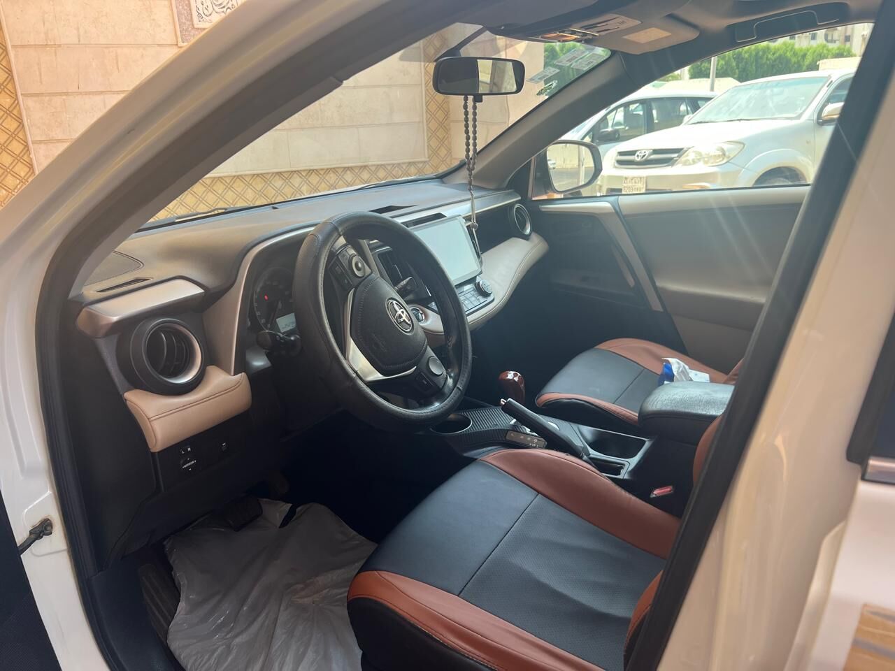 Al Aziziyah, Vehicles, Cars & Trucks , SAR 46000,  Toyota Rav4 - Full Option,  2013,  Automatic,  200000 KM,  Toyota Rav 4 SUV Car - Full Option - Key Less Entry - Single Owner - Neat & Clean For Sale