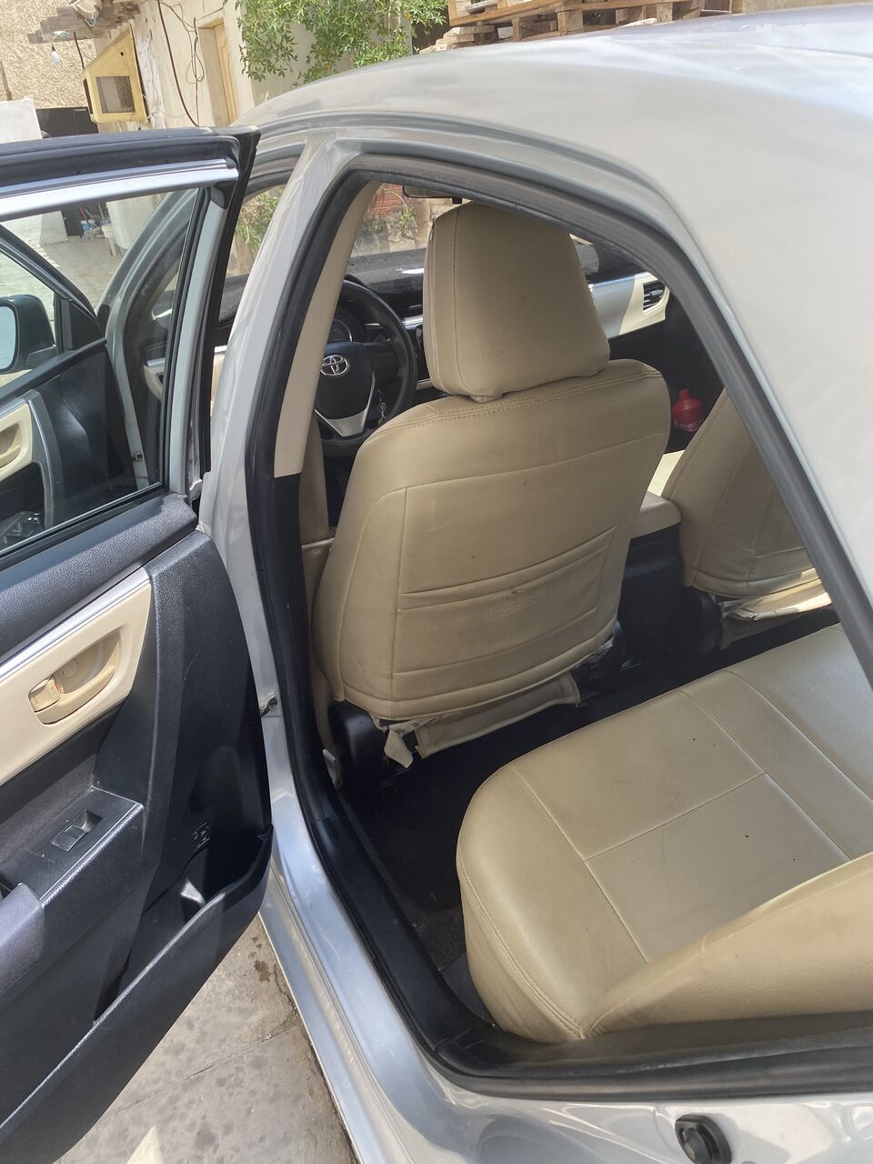 Jeddah, Vehicles, Cars & Trucks , SAR 35000,  Toyota Corolla XLi,  2014,  Automatic,  207398 KM,  Jeddah