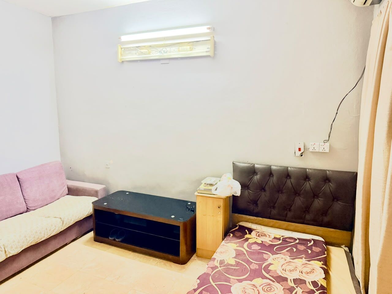 Al Wizarat, Rooms for Rent, SAR 950/month,  Rent Out Single Room With Toilet Available