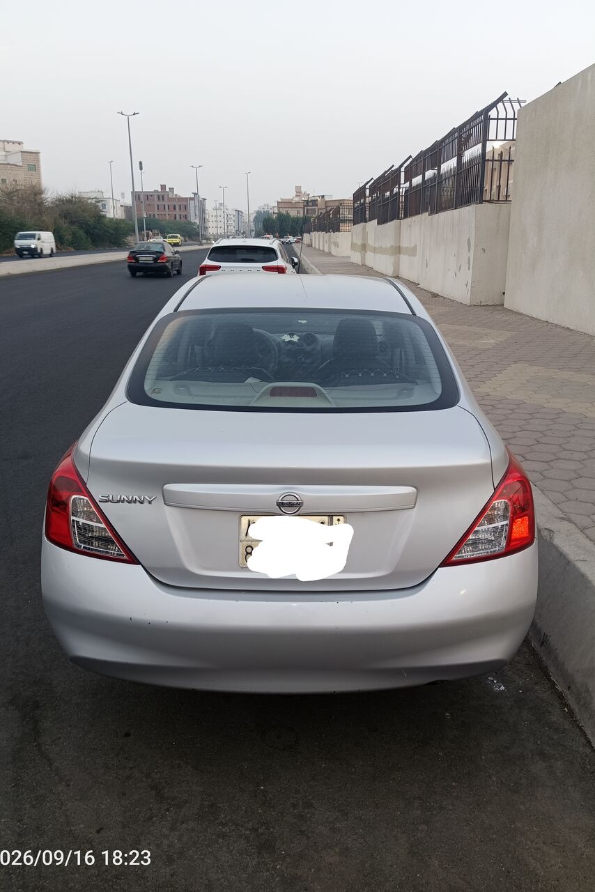 Jeddah, Vehicles, Cars & Trucks , SAR 17500,  Nissan Sunny Silver Automatic,  2013,  Automatic,  415638 KM,  Nissan Sunny  Silver  For Sale