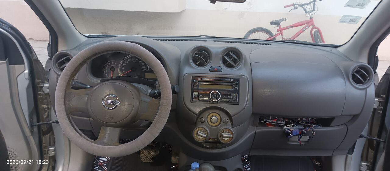 Jeddah, Vehicles, Cars & Trucks , SAR 17500,  Nissan Sunny Silver Automatic,  2013,  Automatic,  415638 KM,  Nissan Sunny  Silver  For Sale