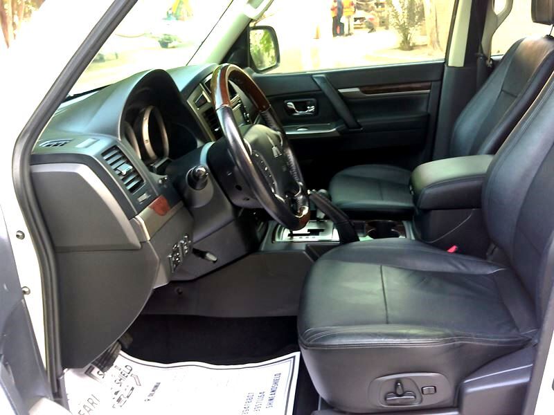 Bilad Al Qadeem, Vehicles, Cars & Trucks , BHD 205,  MITSUBISHI PAJERO GLS,  2022,  Automatic,  100000 KM,   FULL OPTION V6 SUV 7 SEATER AGENT MAINATINED FOR SALE