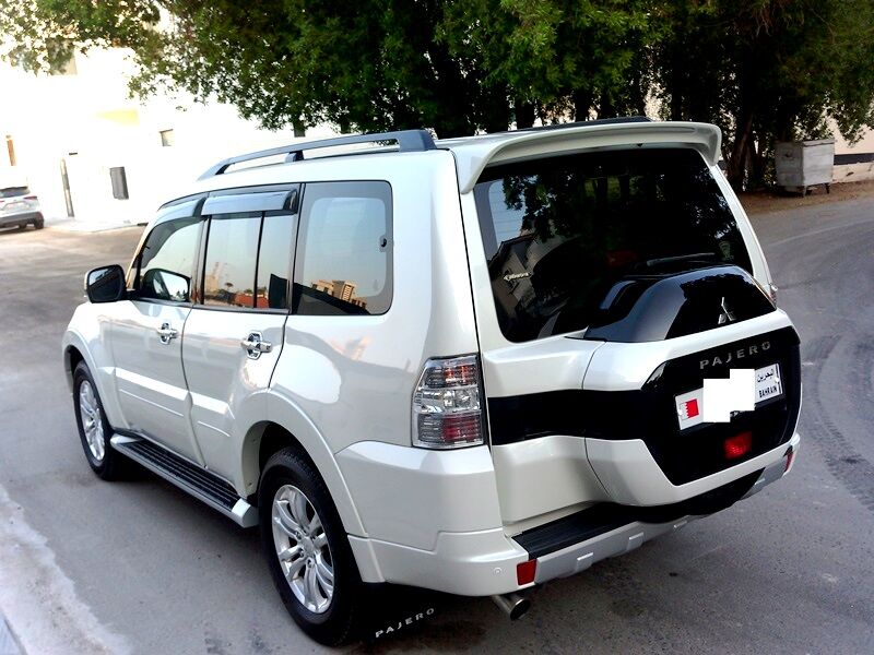 Bilad Al Qadeem, Vehicles, Cars & Trucks , BHD 205,  MITSUBISHI PAJERO GLS,  2022,  Automatic,  100000 KM,   FULL OPTION V6 SUV 7 SEATER AGENT MAINATINED FOR SALE