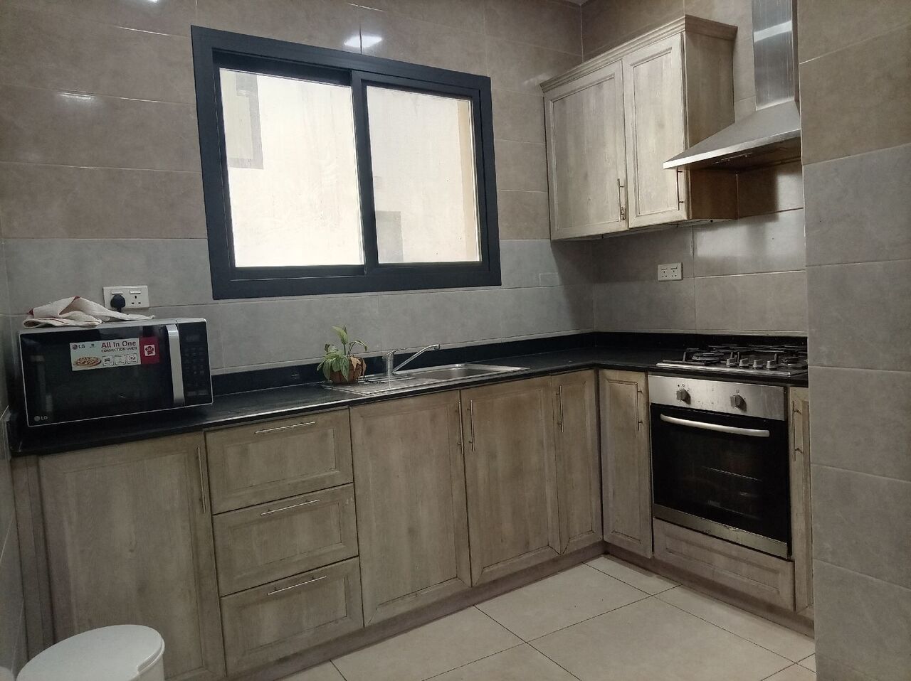 Adliya, Apartments, Flats, Houses & Villas, BHD 325/year,  2 BR,  Fully Furnished 2 Bedroom 2 Bathroom With Ewa Flat For Rent In : Adliya